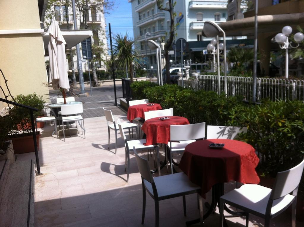Oxford Hotel Rimini Exterior photo